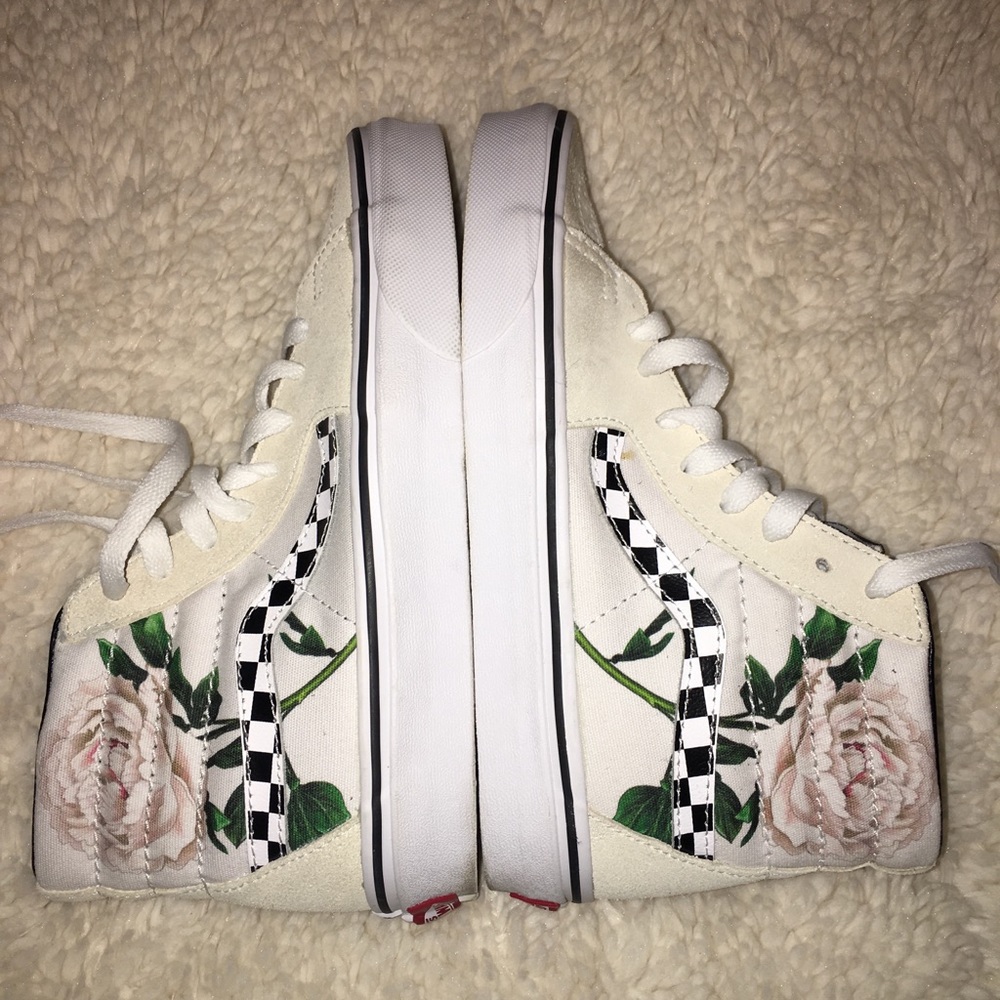 Vans - Picture 4 of 8
